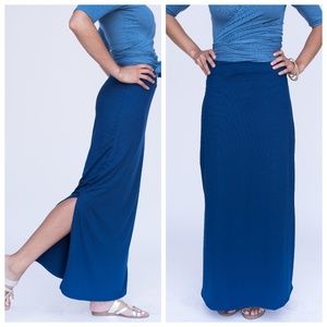 Side-Slit Maxi Skirt Navy